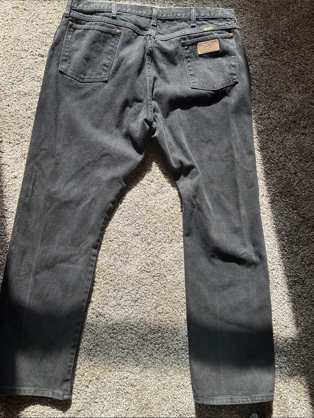 Wrangler Men's Black Straight-Leg Jeans - Picture 2 of 5